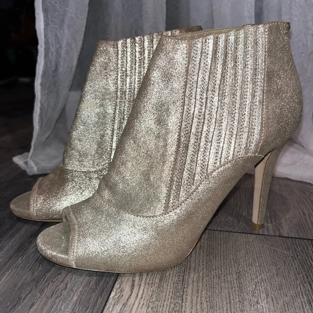 Jimmy Choo Brenna Metallic Heel - Picture 5 of 10